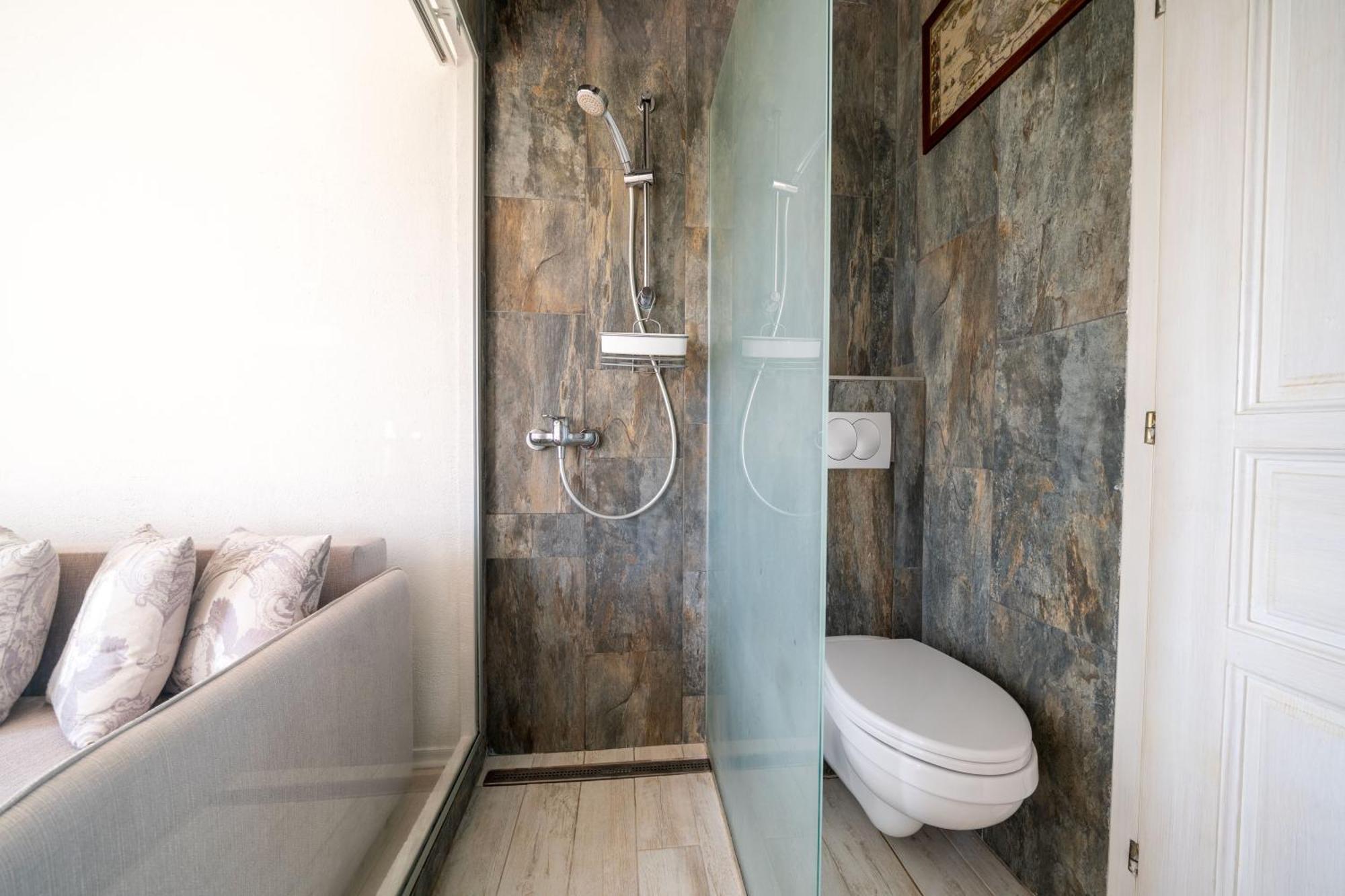 Aparthotel Village 4*