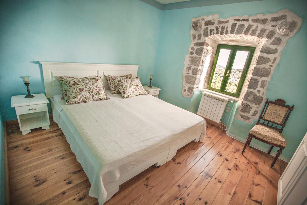 Village 4* Klinci